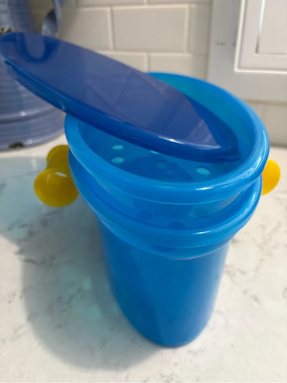 Pasta N More blue  Oval microwave pasta cooker